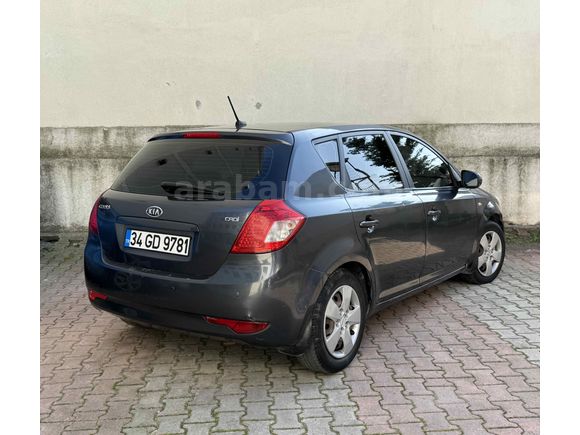 Sahibinden Kia Ceed 1.6 CRDi Cool 2011 Model 