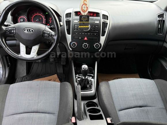 Sahibinden Kia Ceed 1.6 CRDi Cool 2011 Model 