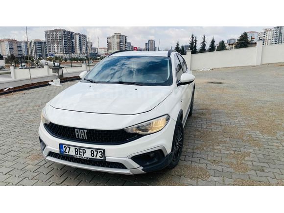 Sahibinden Fiat Egea Cross 1.4 Fire Street 2024 Model  25.000 km Beyaz