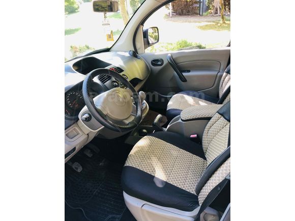 Sahibinden Renault Kangoo Multix 1.5 dCi Expression 2011 Model 