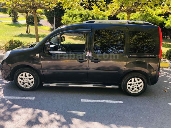 Sahibinden Renault Kangoo Multix 1.5 dCi Expression 2011 Model 