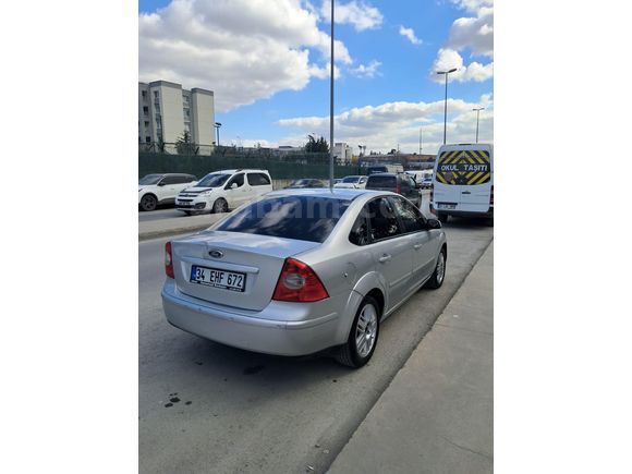 Sahibinden Ford Focus 1.6 Ghia 2006 Model İstanbul