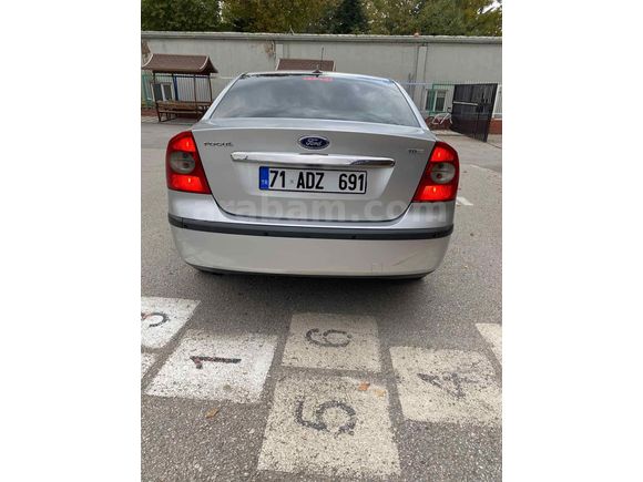 Sahibinden Ford Focus 1.6 TDCi Ghia 2005 Model 