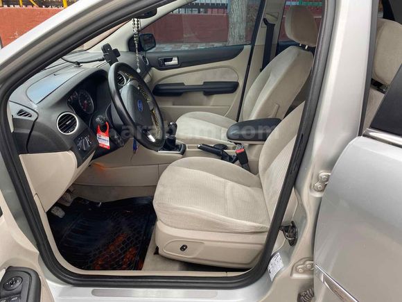 Sahibinden Ford Focus 1.6 TDCi Ghia 2005 Model 