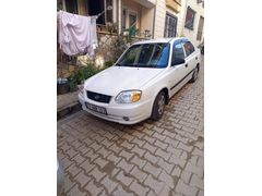 Sahibinden Hyundai Accent 1.3 GL Active 2005 Model  330.000 km Beyaz