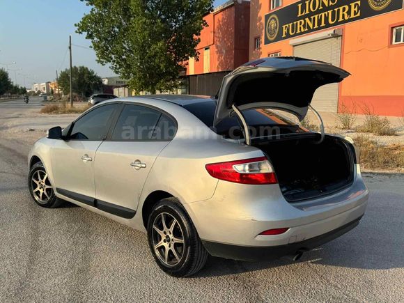 Sahibinden Renault Fluence 1.5 dCi Authentique 2010 Model  357.000 km Gri (Gümüş)