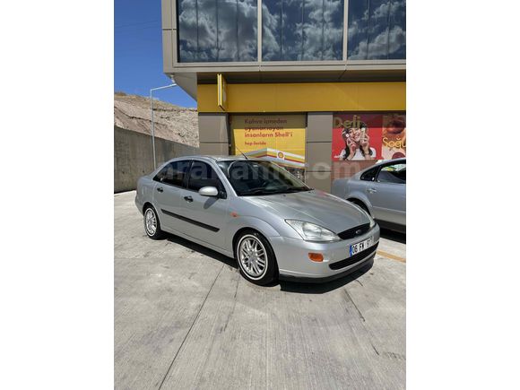 Sahibinden Ford Focus 1.6 Ghia 2001 Model 