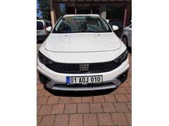 HATASIZ BOYASIZ 2023 FİAT EGEA CROSS 1.4 URBAN SADECE 19600 KMDE 
