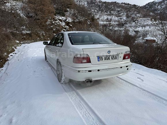 Sahibinden BMW 5 Serisi 520i Standart 2000 Model  397.000 km Beyaz