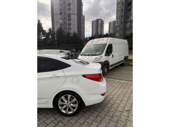 Sahibinden Hyundai Accent Blue 1.4 D-CVVT Mode Plus 2015 Model 