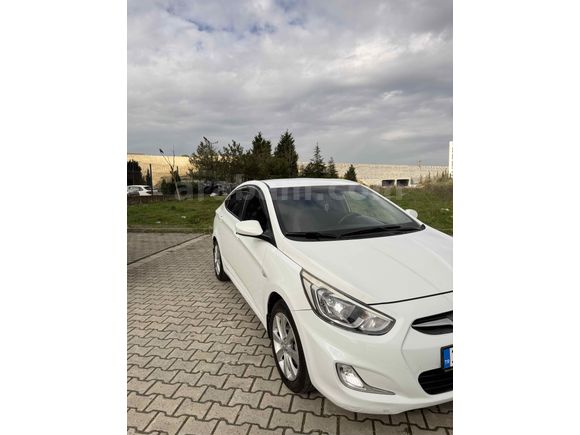 Sahibinden Hyundai Accent Blue 1.4 D-CVVT Mode Plus 2015 Model 