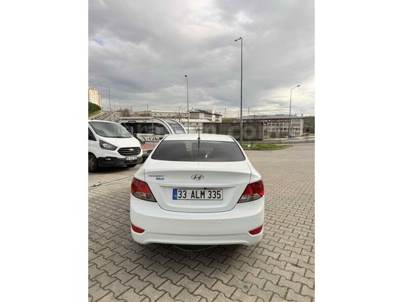 Sahibinden Hyundai Accent Blue 1.4 D-CVVT Mode Plus 2015 Model 
