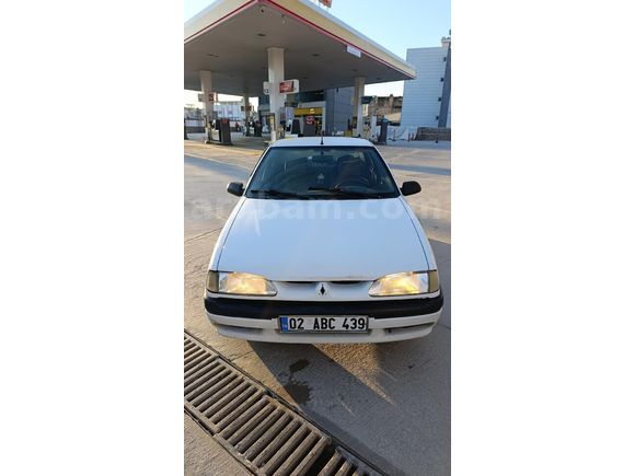 Sahibinden Renault R 19 1.6 Europa alize 2001 Model  265.000 km Beyaz