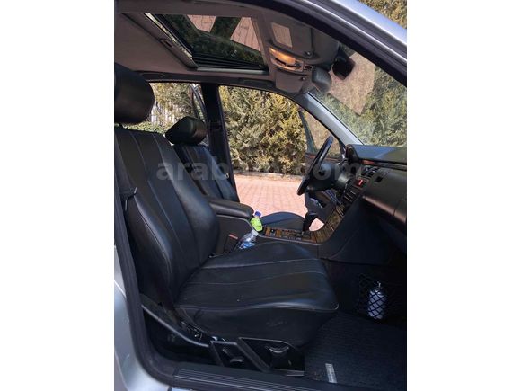 Sahibinden Mercedes - Benz E 200 Kompressor Elegance 2001 Model  427.000 km Gri (Gümüş)