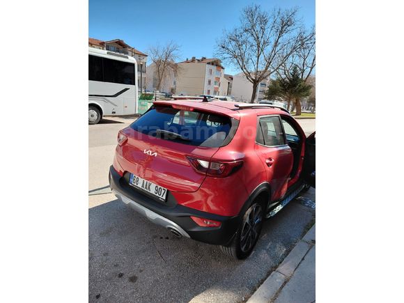 Sahibinden Kia Stonic 1.0 T-GDI Prestige Plus 2025 Model  6.000 km Kırmızı