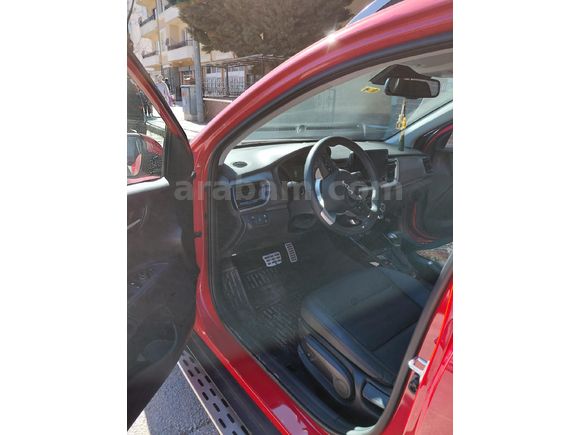 Sahibinden Kia Stonic 1.0 T-GDI Prestige Plus 2025 Model  6.000 km Kırmızı