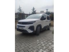 Sahibinden Peugeot Rifter 1.5 BlueHDI Allure 2025 Model