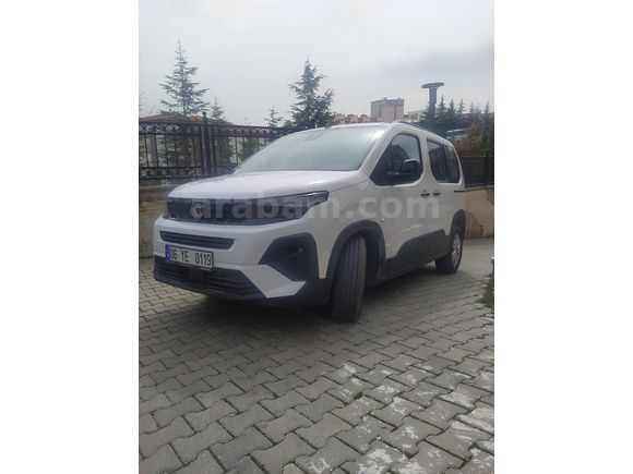 Sahibinden Peugeot Rifter 1.5 BlueHDI Allure 2025 Model