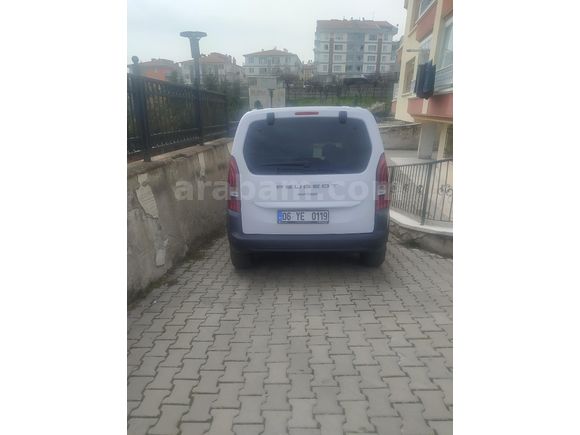 Sahibinden Peugeot Rifter 1.5 BlueHDI Allure 2025 Model