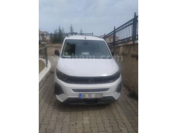 Sahibinden Peugeot Rifter 1.5 BlueHDI Allure 2025 Model