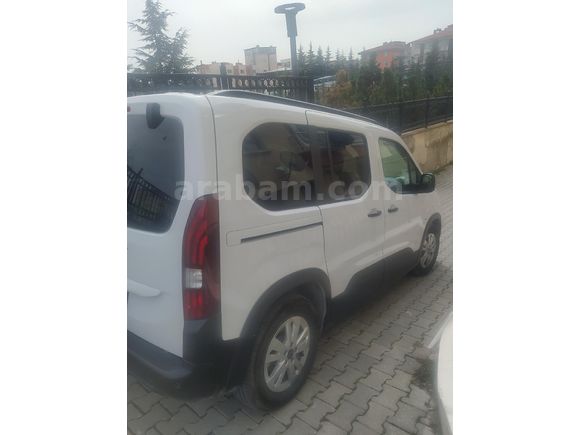 Sahibinden Peugeot Rifter 1.5 BlueHDI Allure 2025 Model