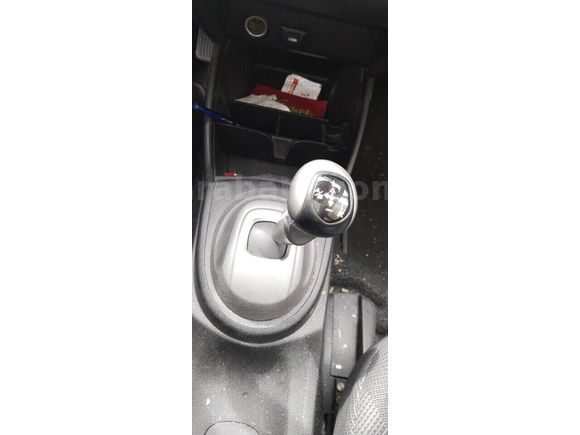 Honda Jazz 1.4 Fun 2011 CAM TAVAN ÇELİK JANT
