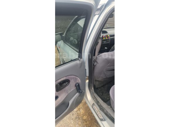 Sahibinden Renault Clio 1.6 RXT 2001 Model