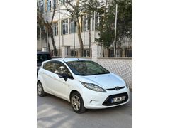 Sahibinden Ford Fiesta 1.4 TDCi Trend 2011 Model  380.000 km Beyaz