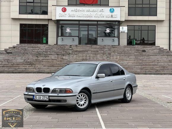1998 520 iA DEĞİŞENSİZ MÜKKEMEL TEMİZLİKTE