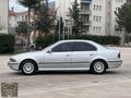 1998 520 iA DEĞİŞENSİZ MÜKKEMEL TEMİZLİKTE