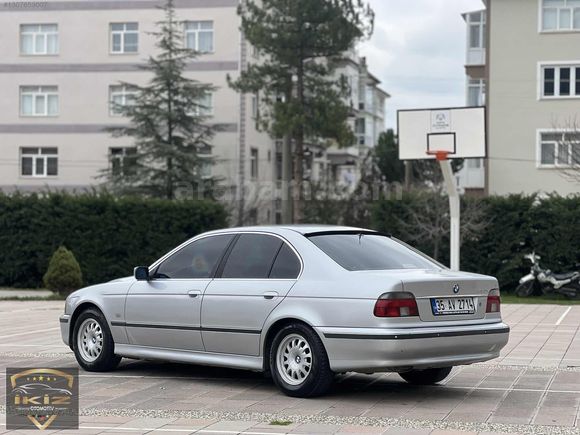1998 520 iA DEĞİŞENSİZ MÜKKEMEL TEMİZLİKTE