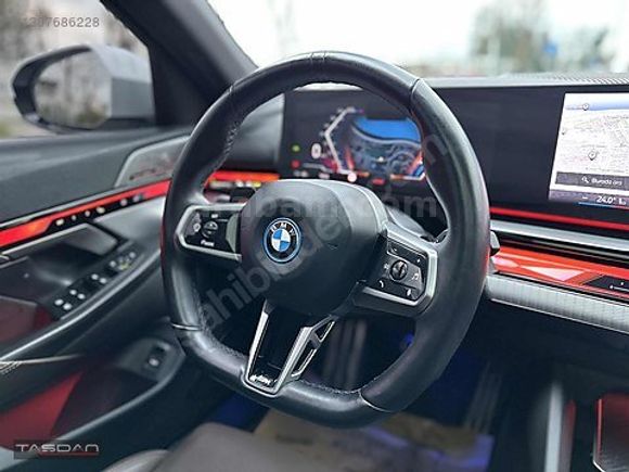 TAŞDAN OTOMOTİV'DEN BMW i5 EDRİVE 40 M SPORT BOWERS ARKA AKS