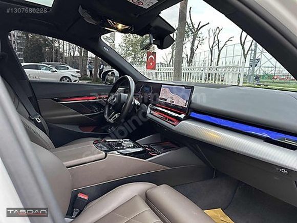 TAŞDAN OTOMOTİV'DEN BMW i5 EDRİVE 40 M SPORT BOWERS ARKA AKS