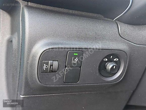ZAFERDEN 2021 CİTROEN C3 1.2 PURETECH FEEL 101.000KM DE