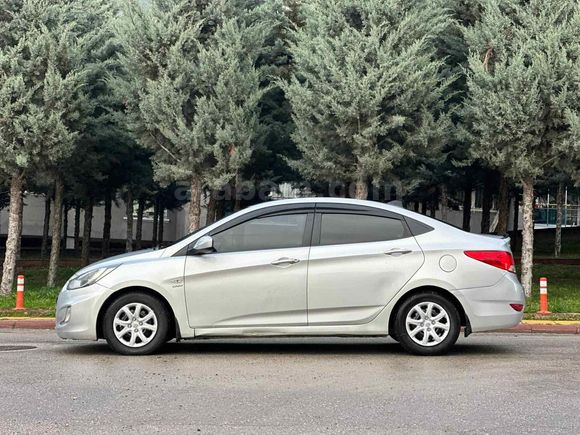  Hyundai Accent Blue 1.6 CRDI Mode Plus 2012 Model Ankara