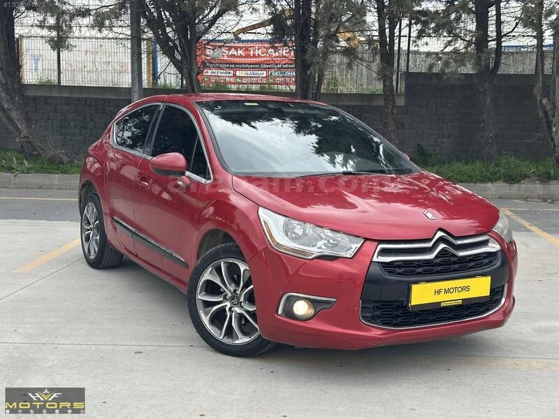 Galeriden DS Automobiles DS4 1.6 e-HDi D-Sport 2014 Model İstanbul 235.000 km Kırmızı