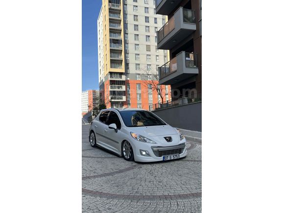Sahibinden Peugeot 207 1.4 HDi Trendy 2008 Model  250.000 km Beyaz