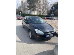 Sahibinden Ford Focus 1.6 Ghia 2001 Model 