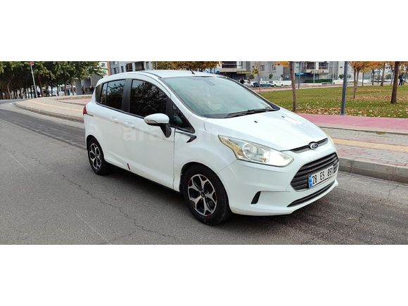 Sahibinden Ford B-Max 1.4 Titanium 2013 Model  138.000 km Beyaz