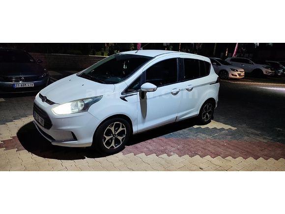 Sahibinden Ford B-Max 1.4 Titanium 2013 Model  138.000 km Beyaz