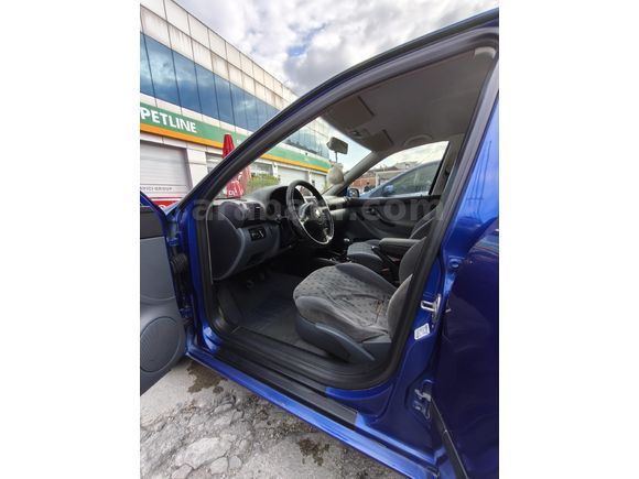 Sahibinden Seat Toledo 1.8 Signo 2000 Model