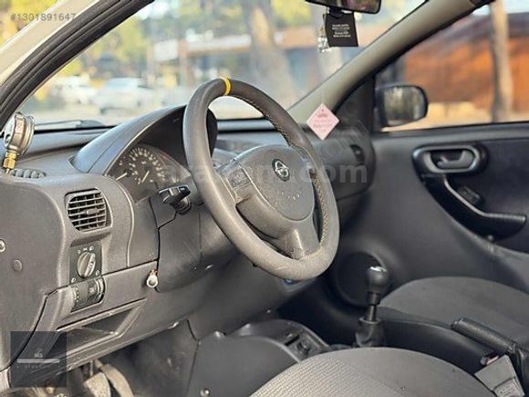 KURULU DÜZEN HUSUSİ CORSA 1.7 DTİ