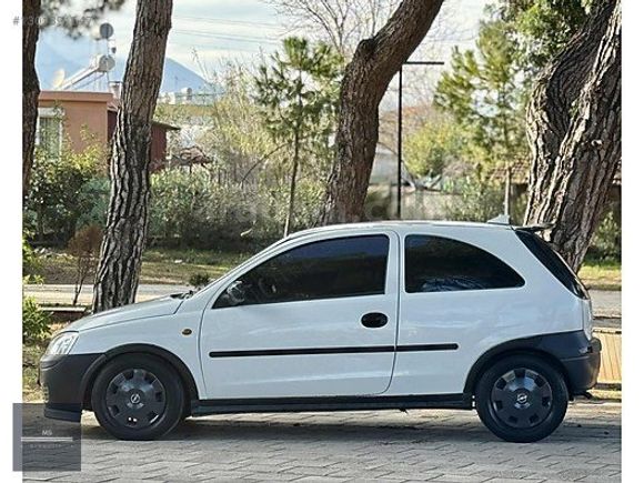 KURULU DÜZEN HUSUSİ CORSA 1.7 DTİ
