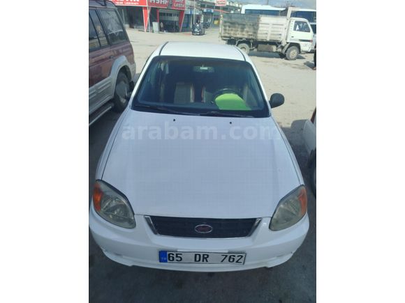 Sahibinden Hyundai Accent 1.3 Admire 2005 Model  285.000 km Beyaz