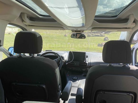 Sahibinden Opel Combo 1.5 CDTI Ultimate 2021 Model 