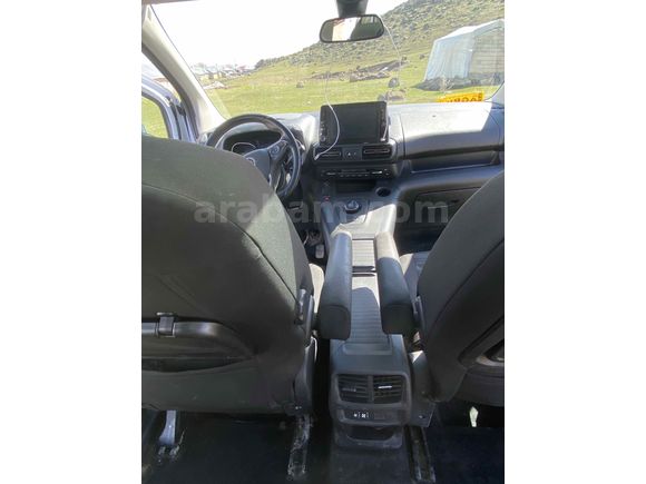 Sahibinden Opel Combo 1.5 CDTI Ultimate 2021 Model 