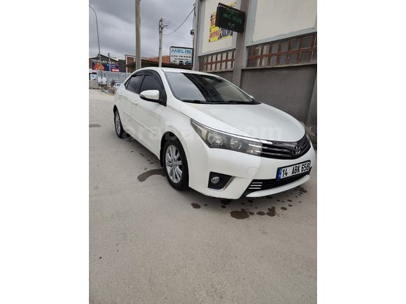 Sahibinden Toyota Corolla 1.4 D-4D Touch 2015 Model  158.000 km Beyaz