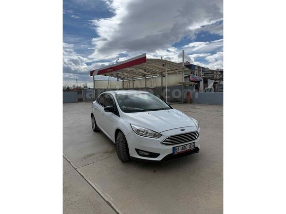 Galeriden Ford Focus 1.6 TDCi Trend X 2017 Model Van