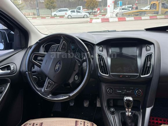 Galeriden Ford Focus 1.6 TDCi Trend X 2017 Model Van