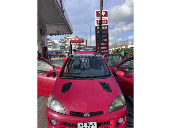 Sahibinden Manuel Daihatsu YRV 1.3 2002 Model 